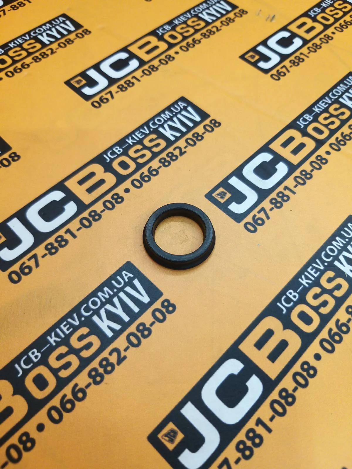 25/221208, 25/975703 Ущільнювальне кільце гідророзподільника JCB 3CX, 4CX