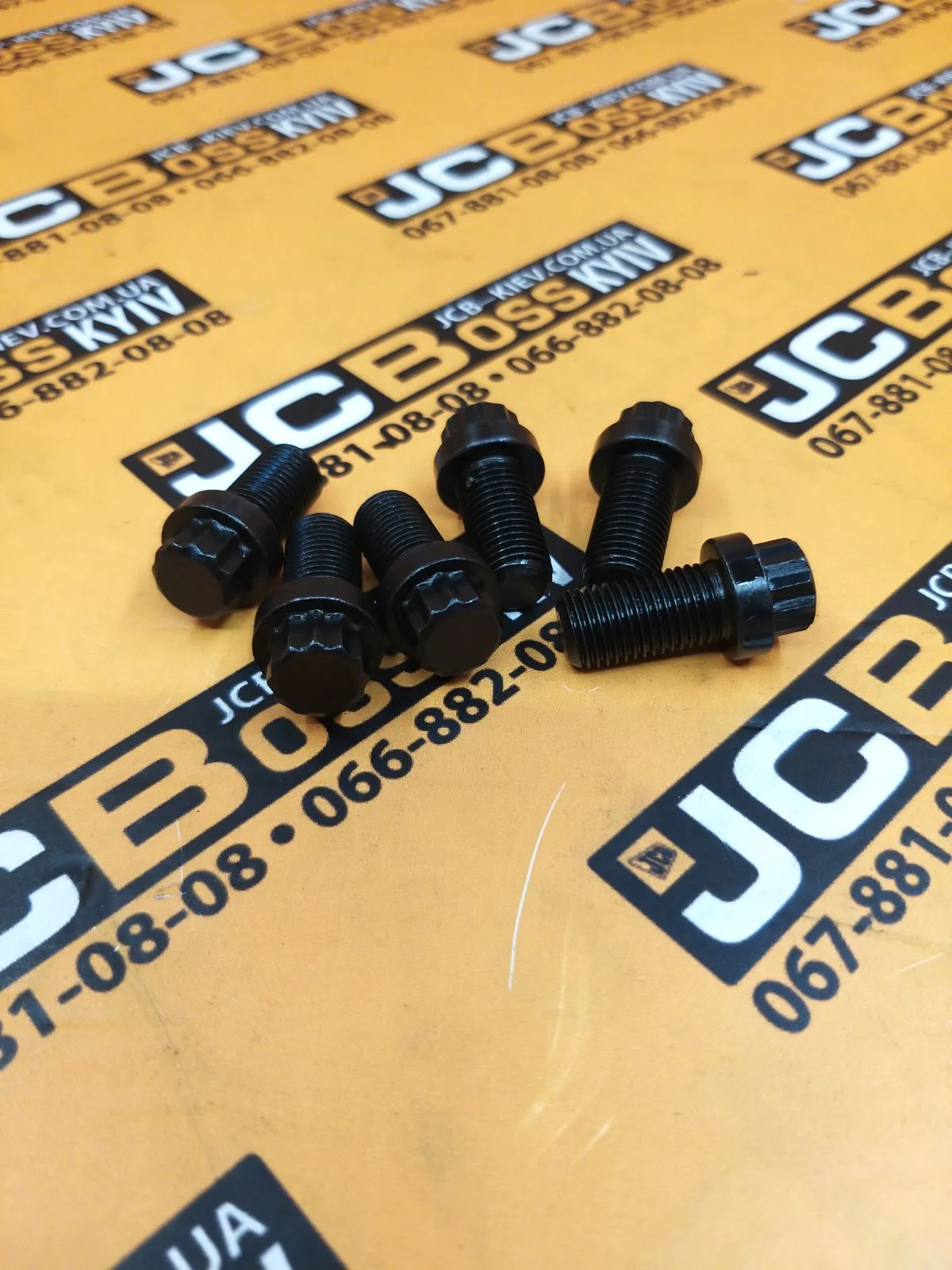 826/00892 Болт Скоби Карданного Валу JCB 3CX, 4CX