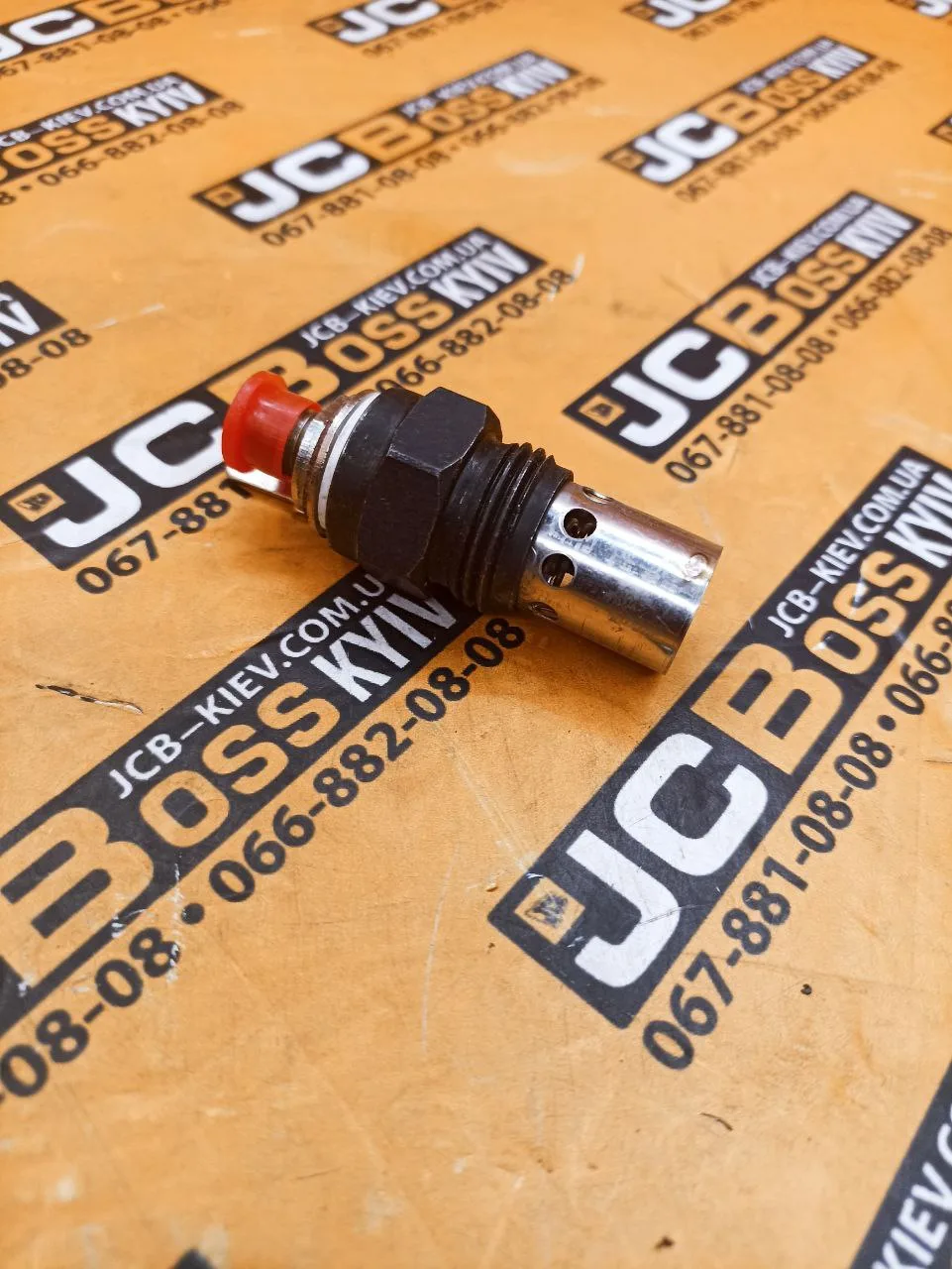 717/00100, 2666108 Свічка напруження JCB 3CX, 4CX