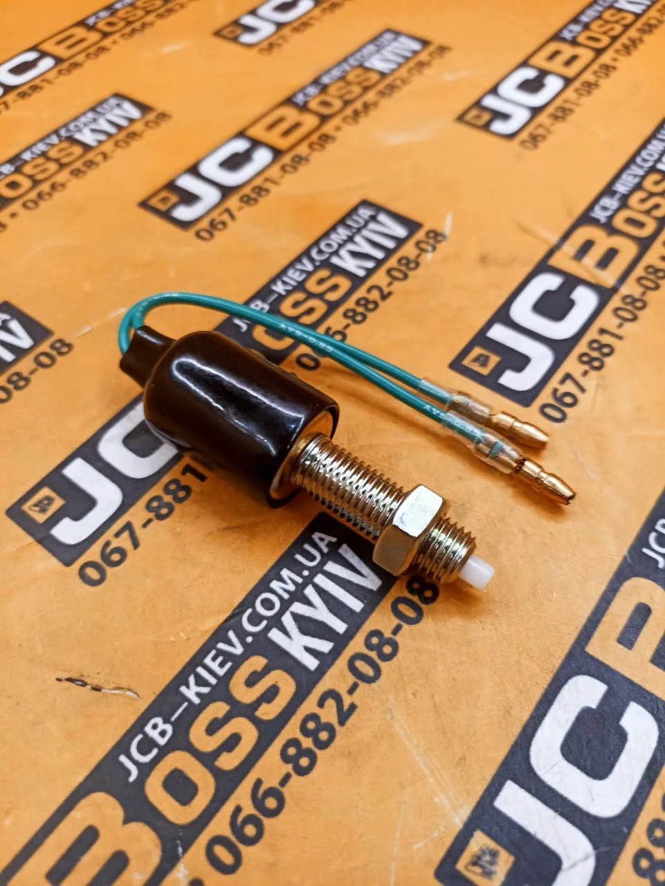 701/80266, 701/80234, 701/80191 датчик педалі тормоза на JCB 3CX, 4CX