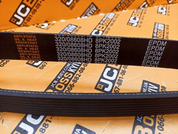 320/08604, 320/08764 Ремінь 8PK201 на JCB 3CX, 4CX